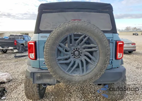 2021 Ford Bronco Base z USA, uszkodzony, nr VIN 1FMDE5BHXMLB07432